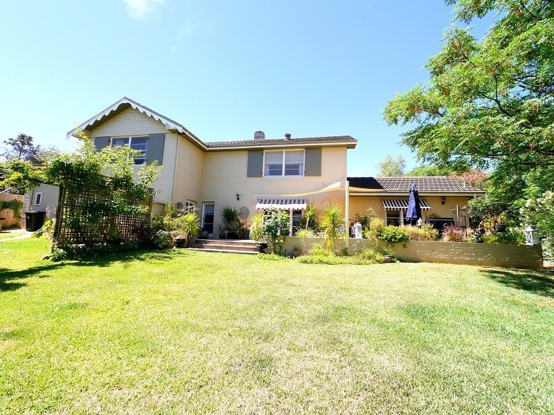 7 Carleton Street, Cowra NSW 2794