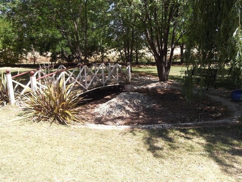 76-80 Young Road, Cowra NSW 2794