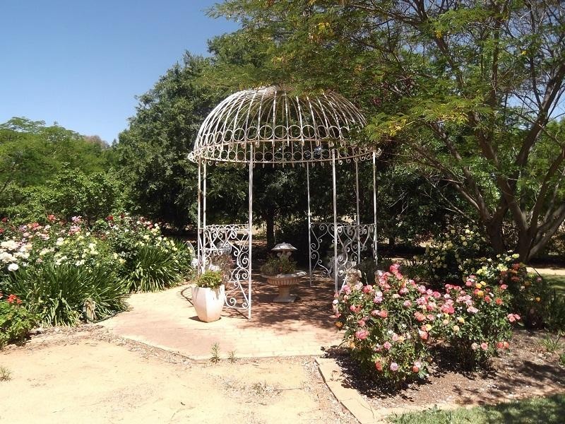 76-80 Young Road, Cowra NSW 2794