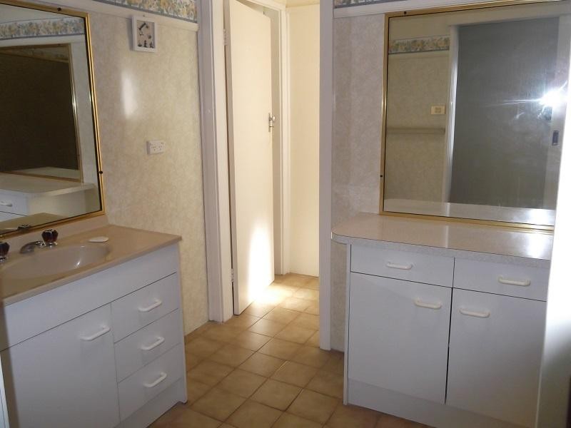 67 Airport Road, Cowra NSW 2794