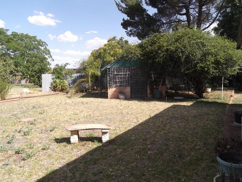 67 Airport Road, Cowra NSW 2794