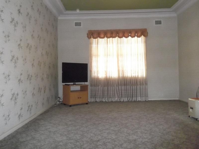 51 Redfern Street, Cowra NSW 2794