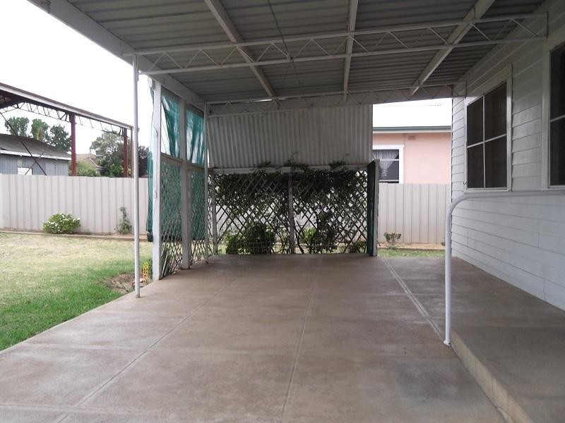 51 Redfern Street, Cowra NSW 2794