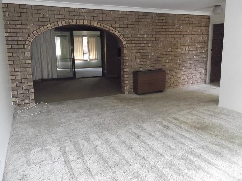 16 Elizabeth Avenue, Cowra NSW 2794