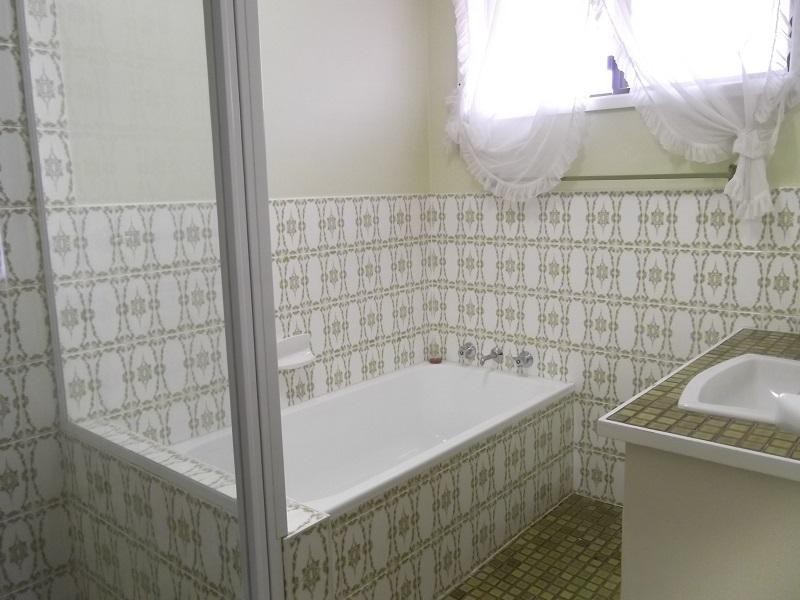 16 Elizabeth Avenue, Cowra NSW 2794