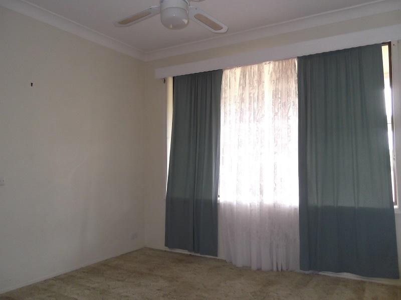 16 Elizabeth Avenue, Cowra NSW 2794