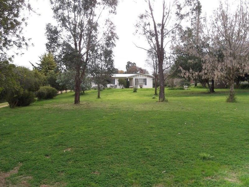 54 Dawson Drive, Cowra NSW 2794