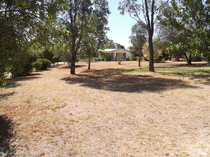 54 Dawson Drive, Cowra NSW 2794