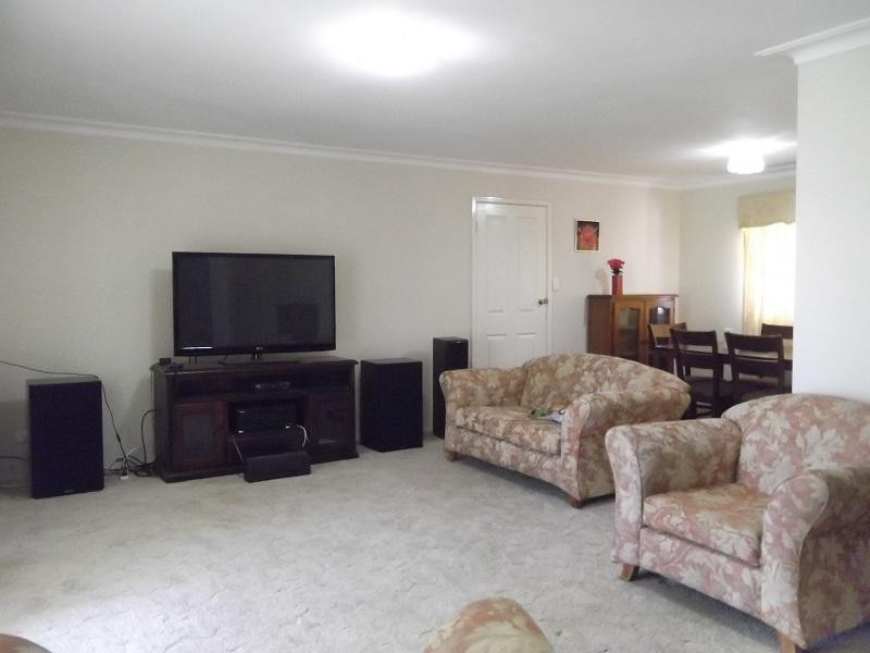 4 Duffey Avenue, Cowra NSW 2794