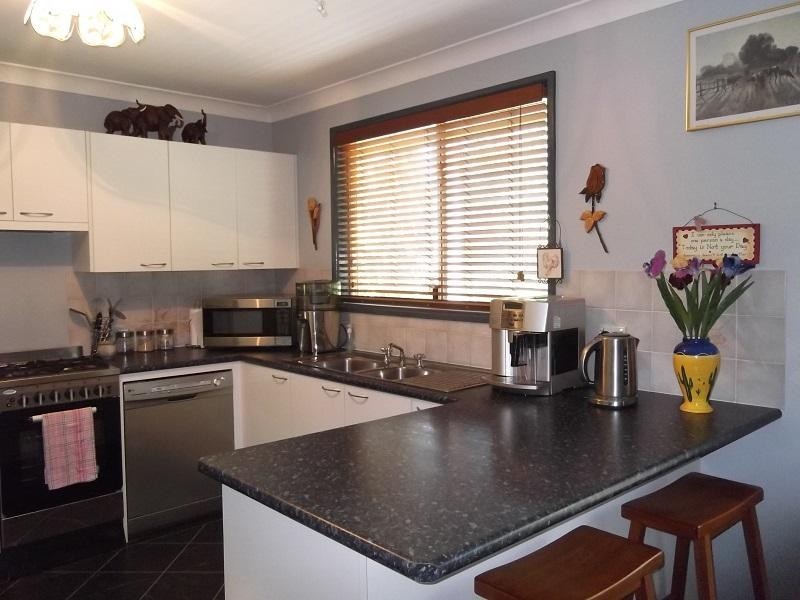 22 Chapman Street, Cowra NSW 2794