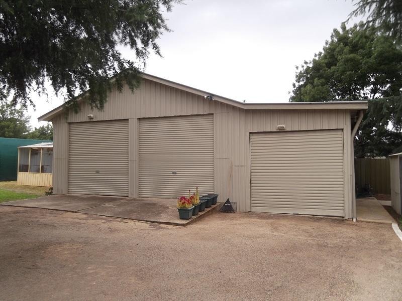 23 Cooyal Street, Cowra NSW 2794