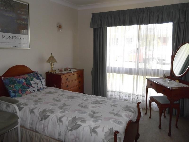6 Narang Place, Cowra NSW 2794