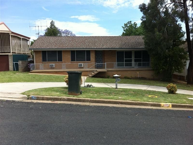 5 Karinya Street, Cowra NSW 2794
