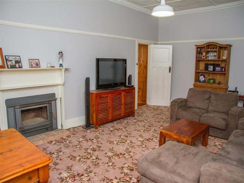 152 Gaskill Street, Canowindra NSW 2804