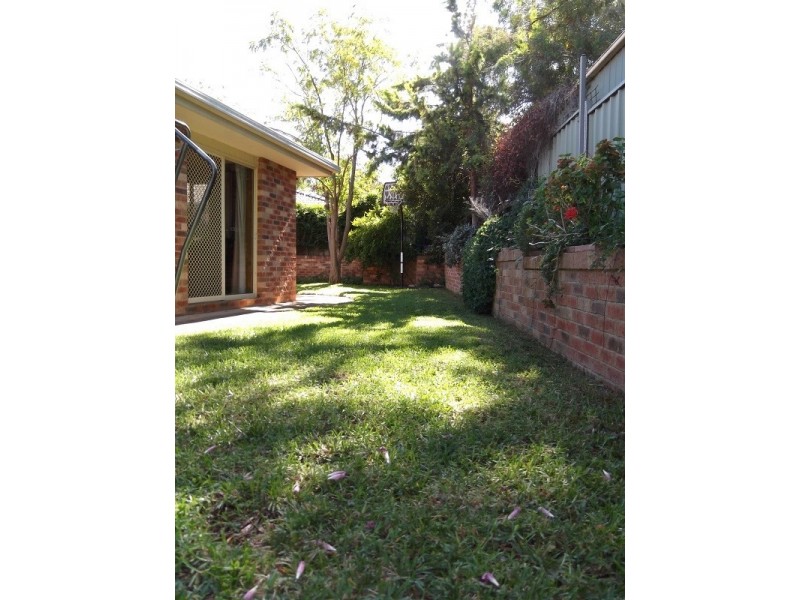 36 Nambucca Circuit, Cowra NSW 2794