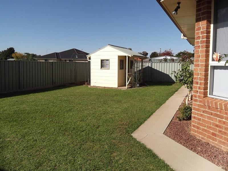 67 Lyall Street, Cowra NSW 2794