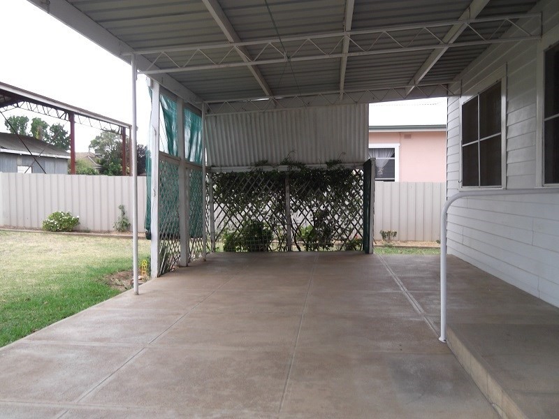 51 Redfern Street, Cowra NSW 2794