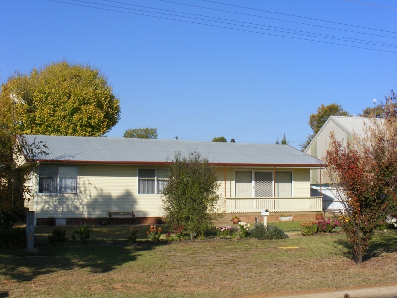 105 Lachlan Street, Cowra NSW 2794