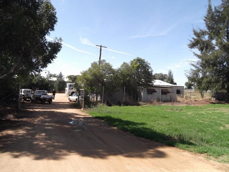 38 Young Road, Cowra NSW 2794