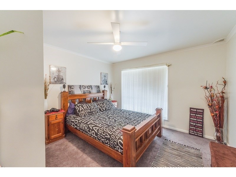 24 Pridham Street, Cowra NSW 2794