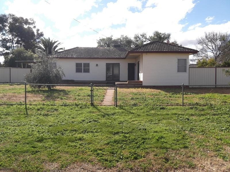 28 Forbes Street, Gooloogong NSW 2805