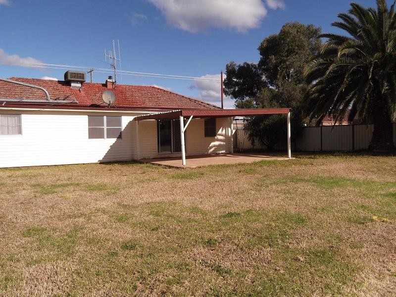 28 Forbes Street, Gooloogong NSW 2805