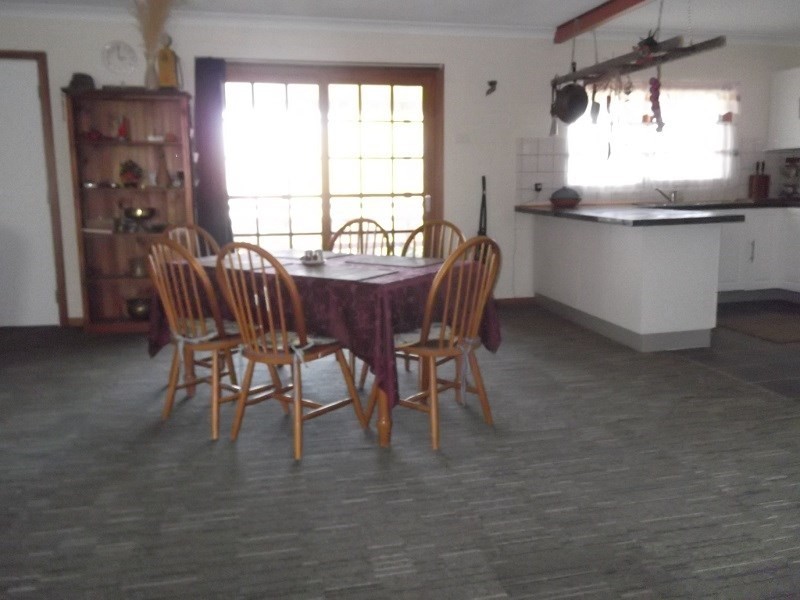 8 Taragala Street, Cowra NSW 2794