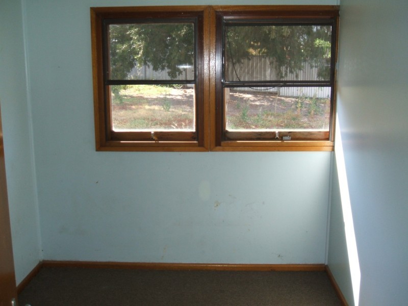 1 Weeroona Place, Cowra NSW 2794