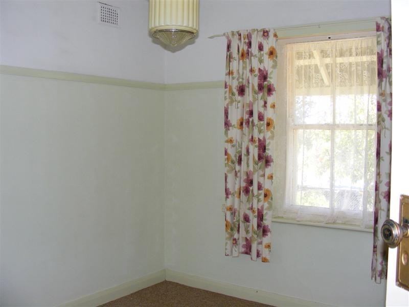 70 Lynch Street, Cowra NSW 2794