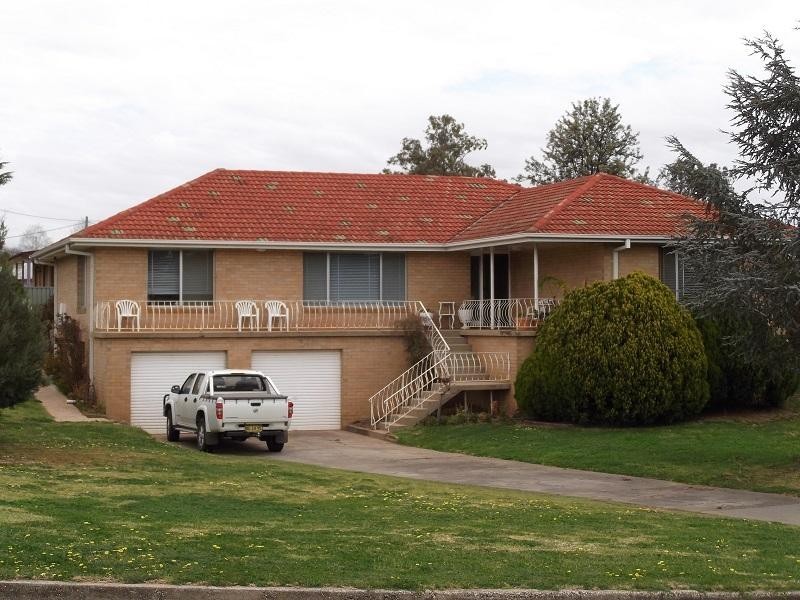 15 Courallie Street, Cowra NSW 2794