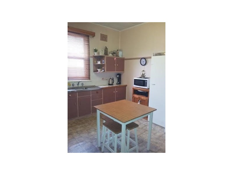 7 Nelson Street, Cowra NSW 2794