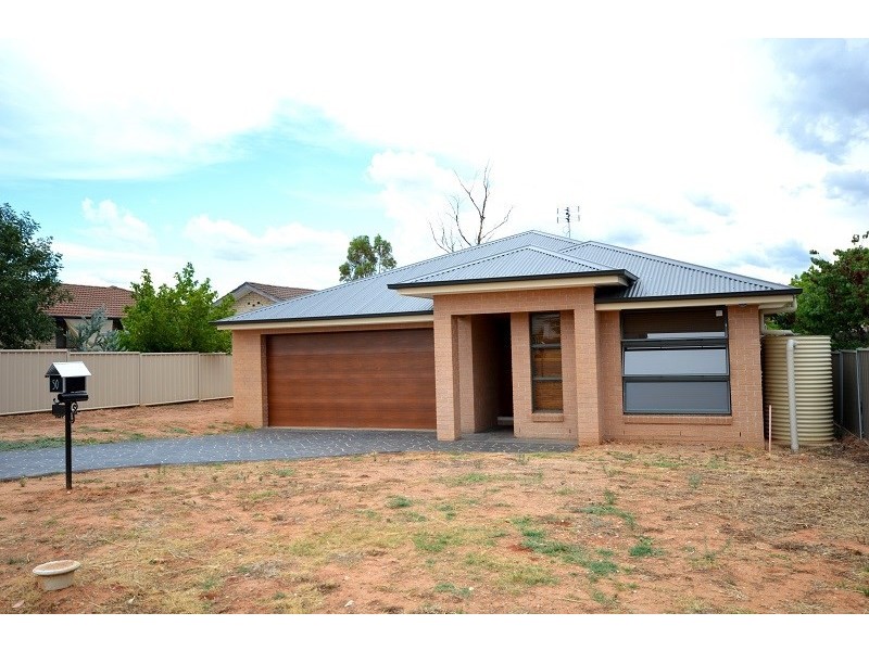 50 Lyall Street, Cowra NSW 2794