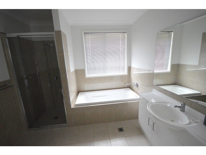 50 Lyall Street, Cowra NSW 2794