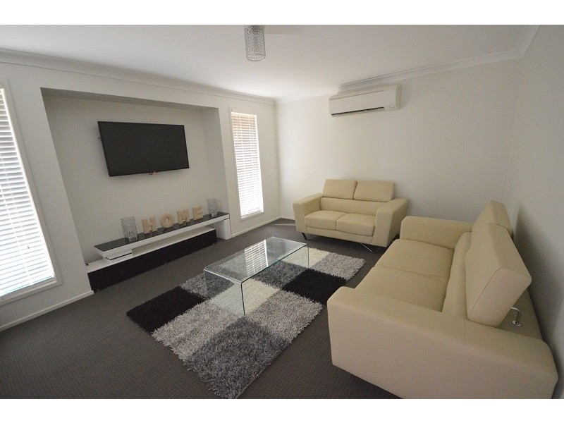 50 Lyall Street, Cowra NSW 2794