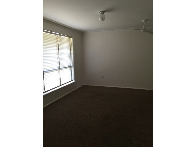 10 Parkes Street, Cowra NSW 2794