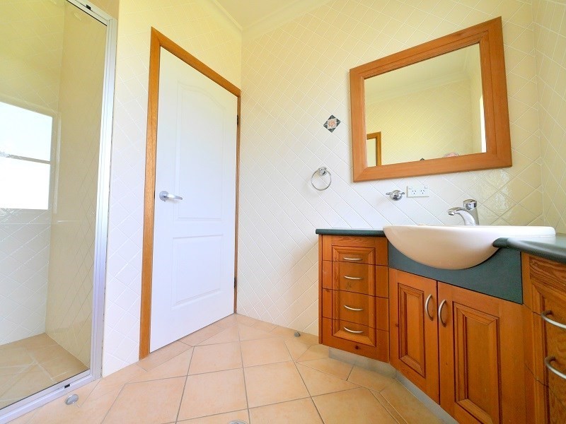 7 Grevillea Close, Cowra NSW 2794