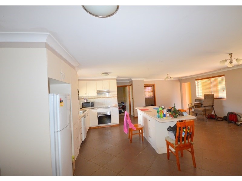 14 Waddell Street, Canowindra NSW 2804