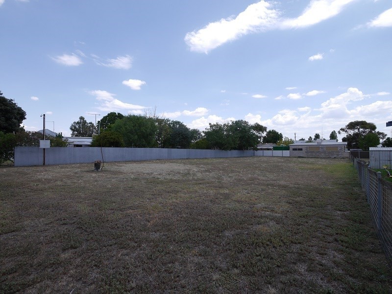 22 Cooyal Street, Cowra NSW 2794