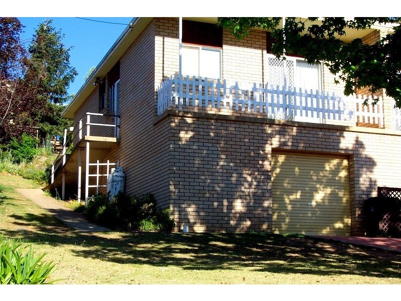 77a Taragala Street, Cowra NSW 2794