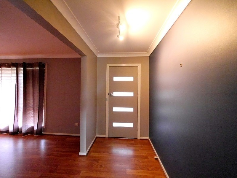 28 Newcombe Street, Cowra NSW 2794