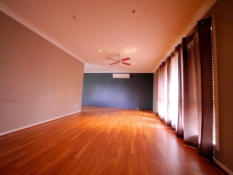 28 Newcombe Street, Cowra NSW 2794