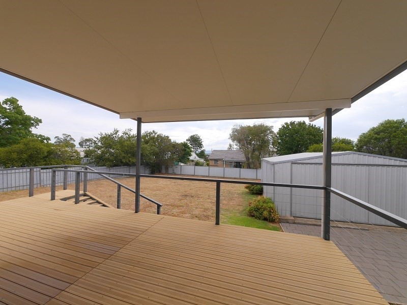 28 Newcombe Street, Cowra NSW 2794