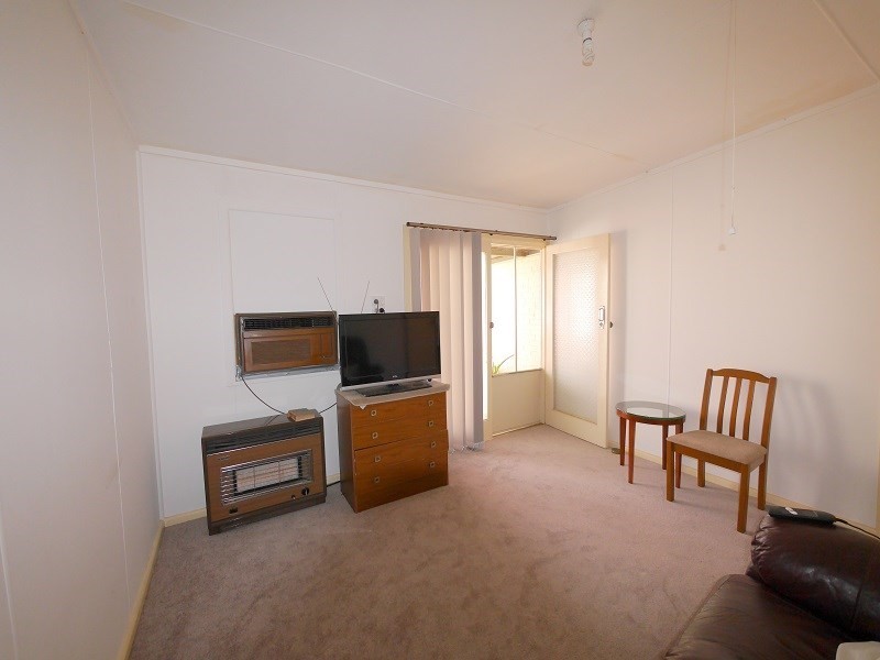 11 Railway Street, Cowra NSW 2794