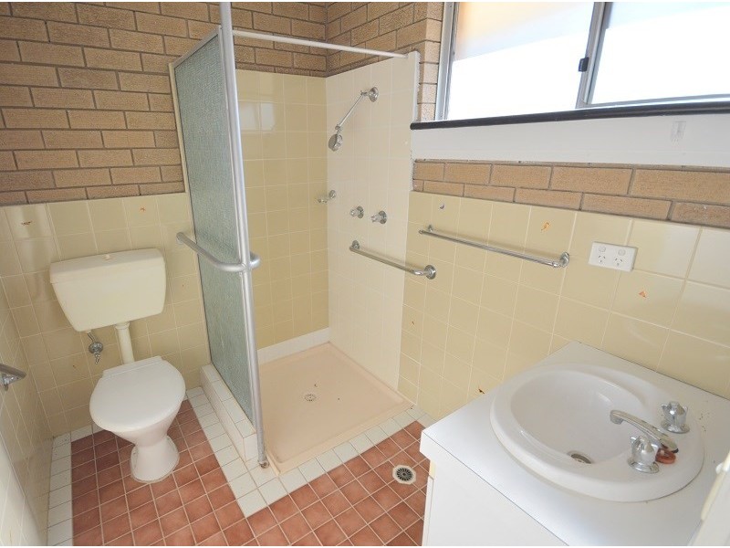 13A Yaldara Crescent, Cowra NSW 2794