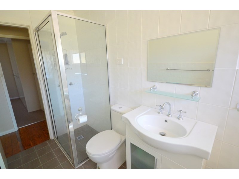 2 Comerford Street, Cowra NSW 2794