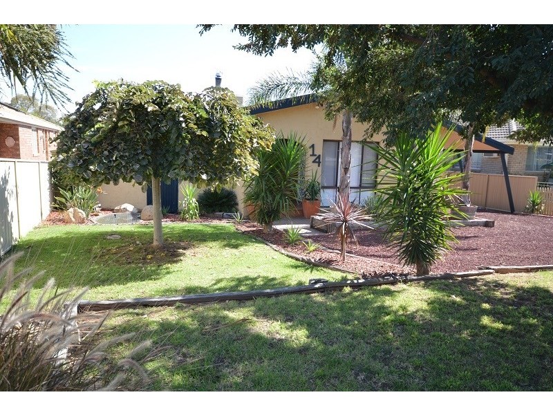 14 Wahroonga Street, Cowra NSW 2794
