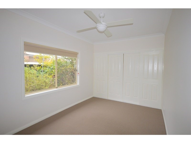 19 Lyall Street, Cowra NSW 2794