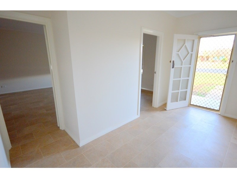 19 Lyall Street, Cowra NSW 2794