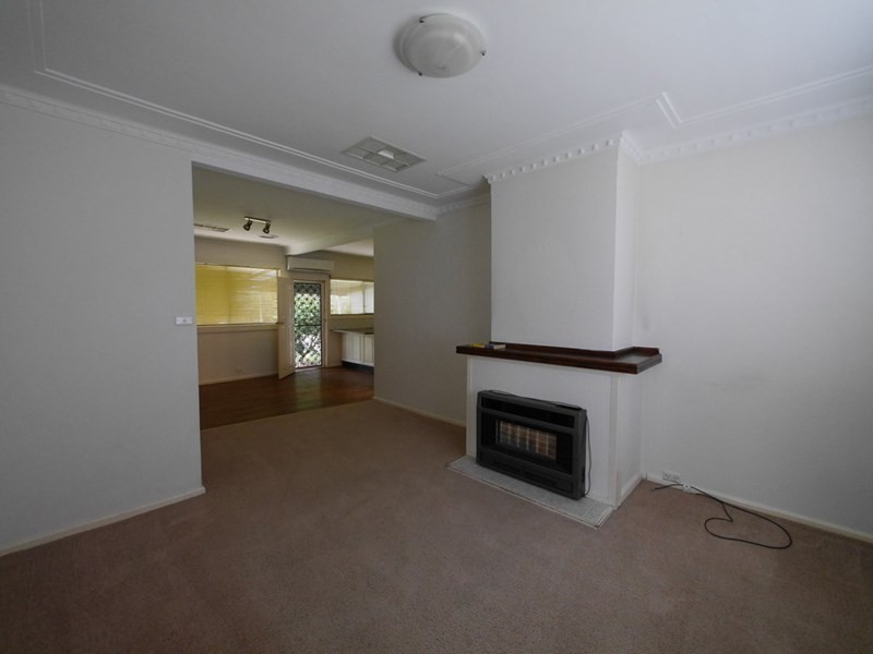 7 Parkes, Cowra NSW 2794