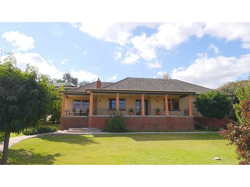 78 LIverpool Street, Cowra NSW 2794